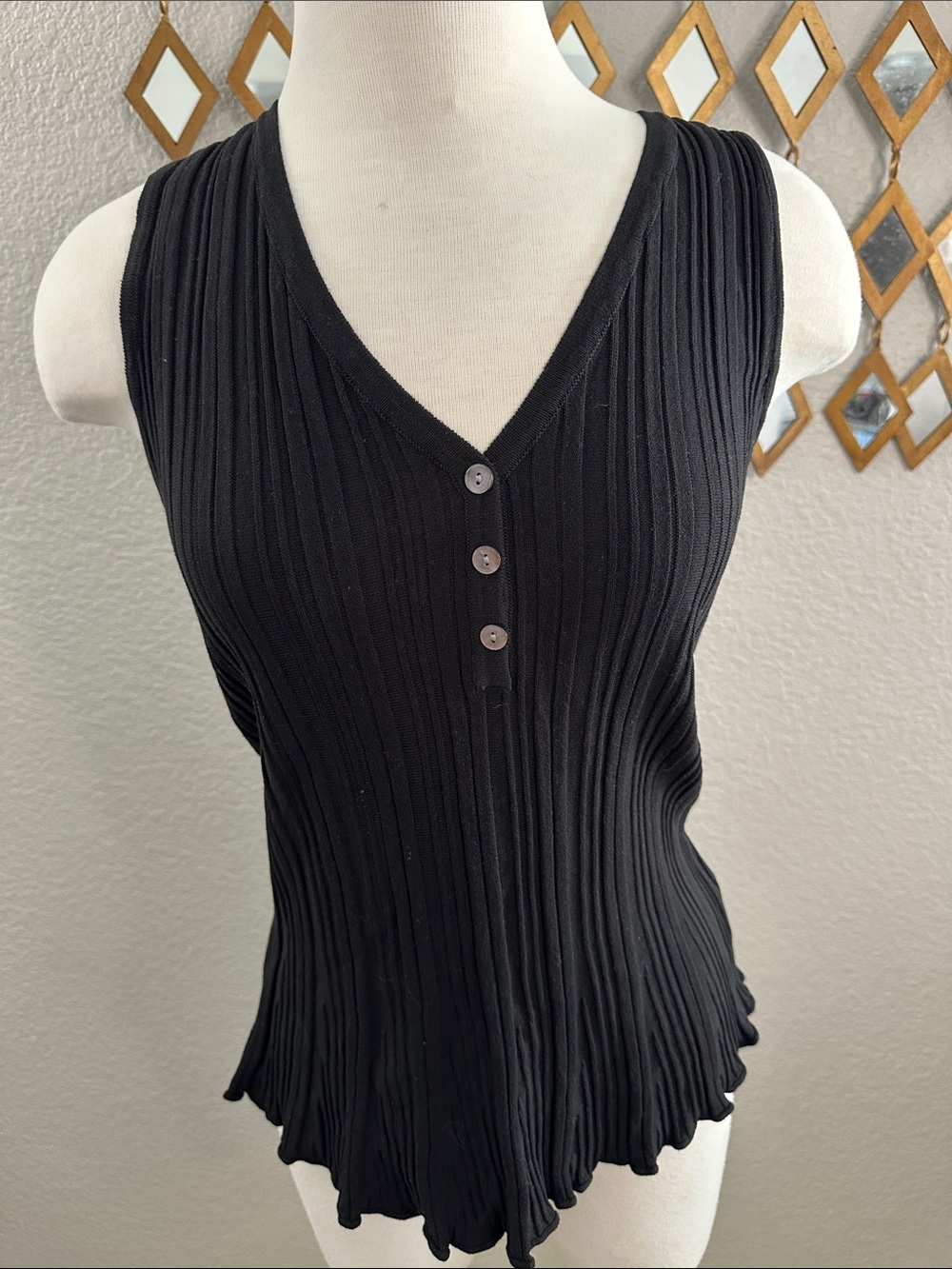 NWT Hem & Thread Black Ribbed Henley Tank Top Size Large